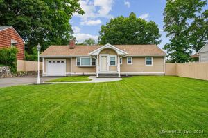 23 Fullin Road