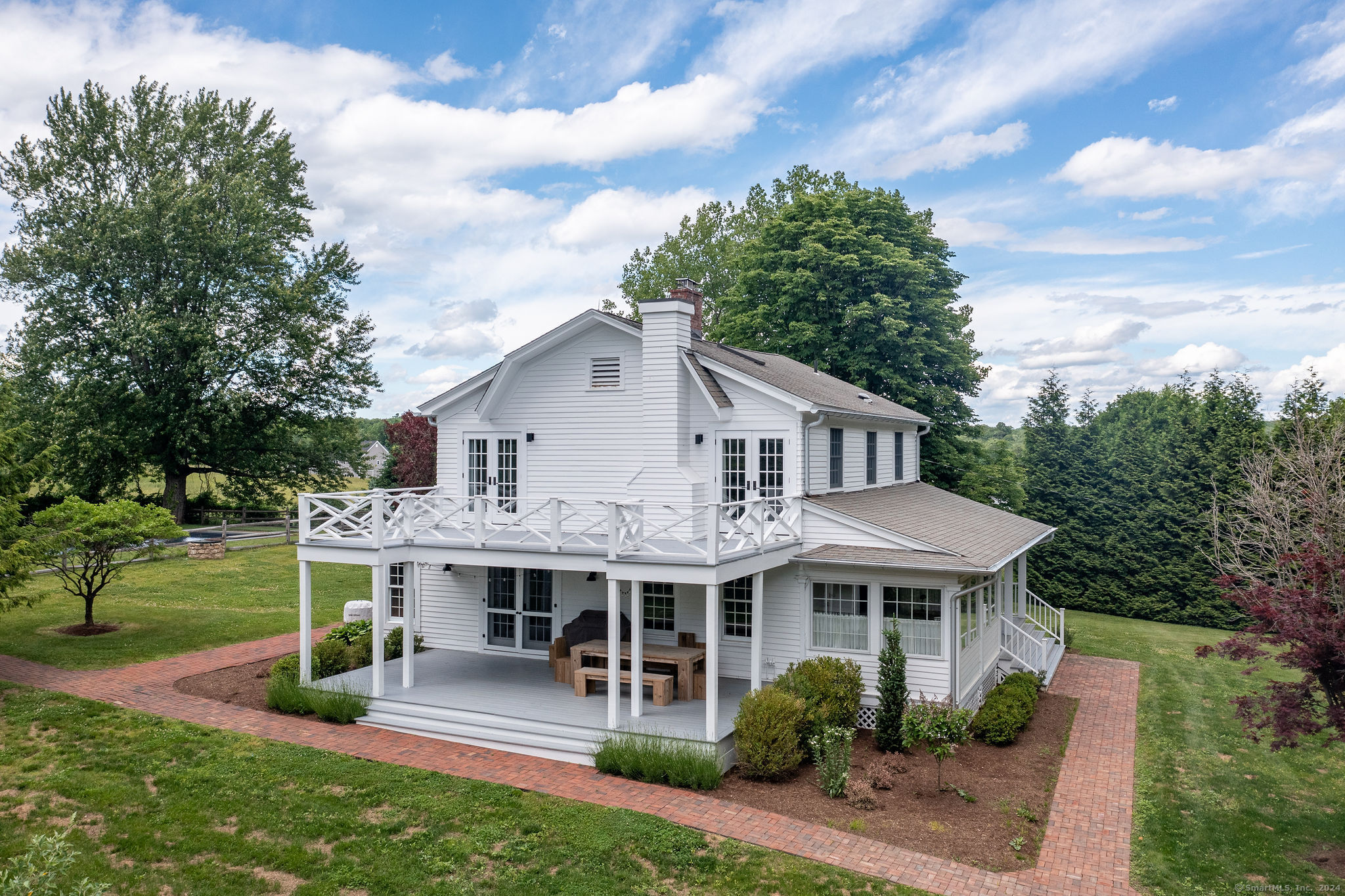 429 Chestnut Land, New Milford, Connecticut 06776