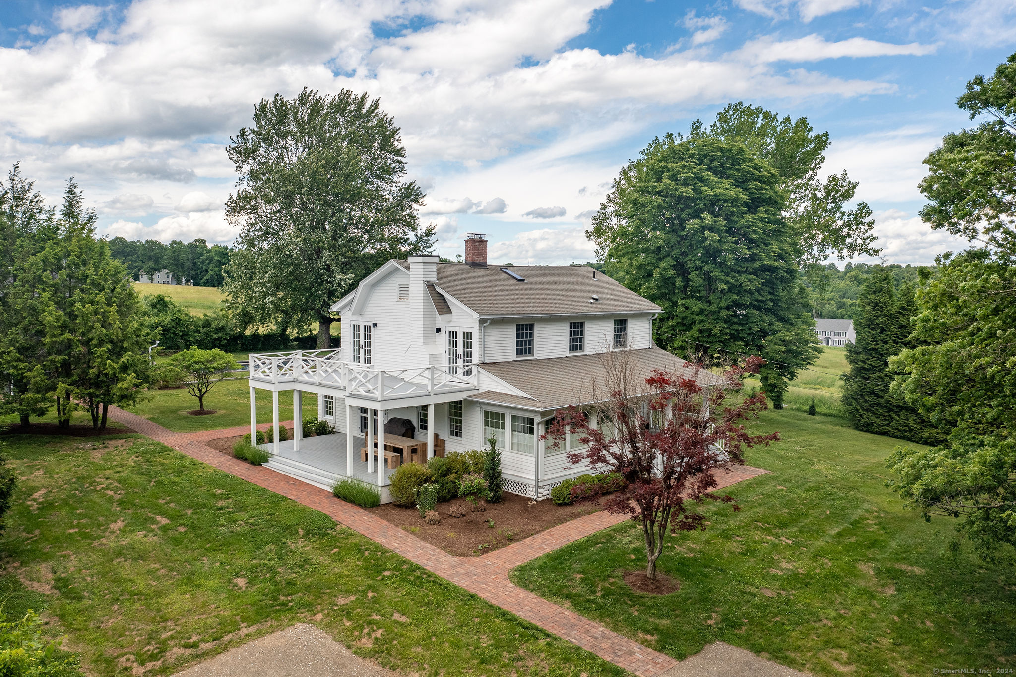 429 Chestnut Land, New Milford, Connecticut 06776