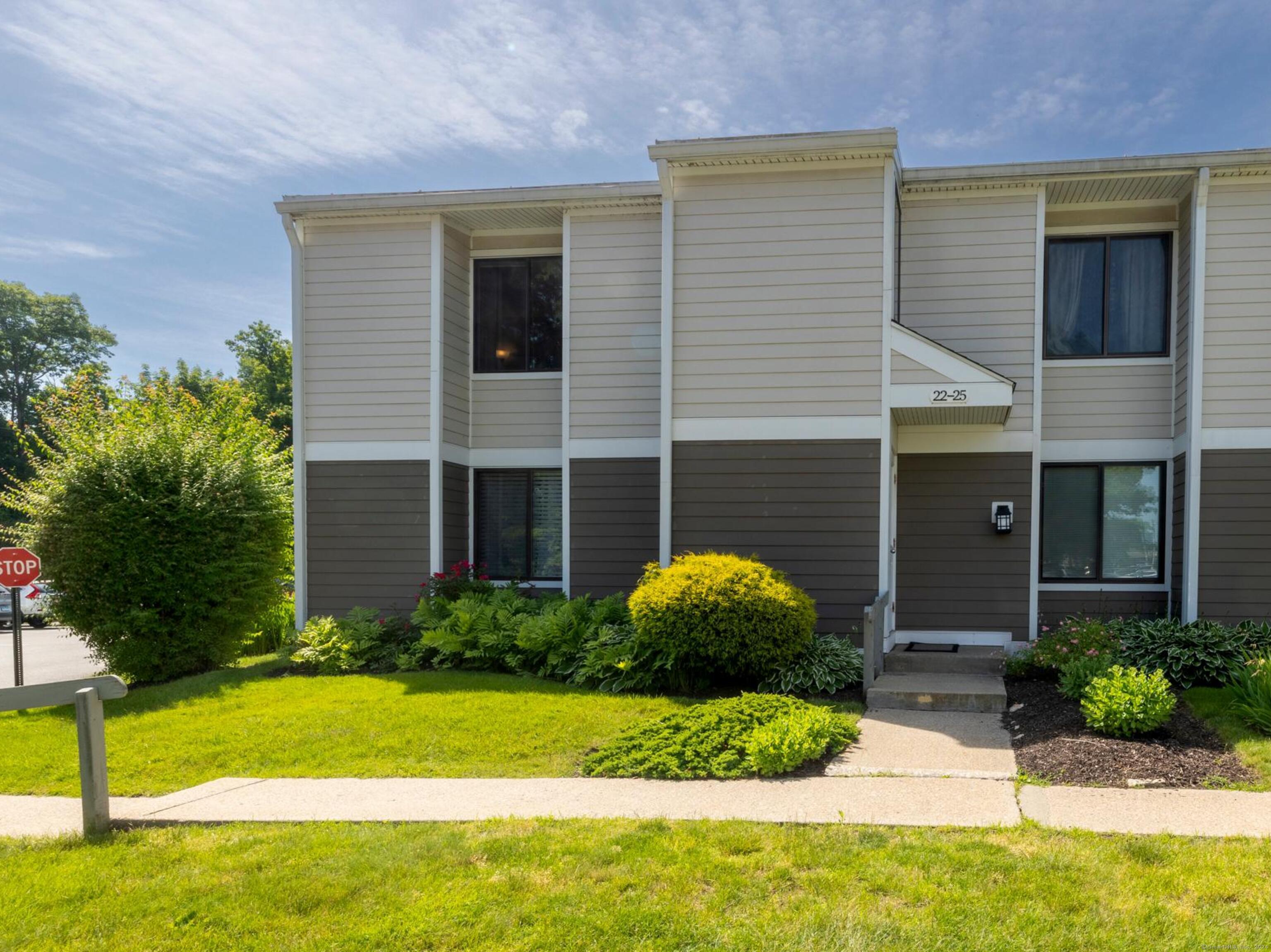 24 Olcott Way — exterior photo