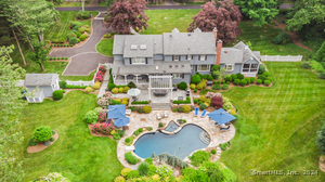 18 Lantern Ridge Road