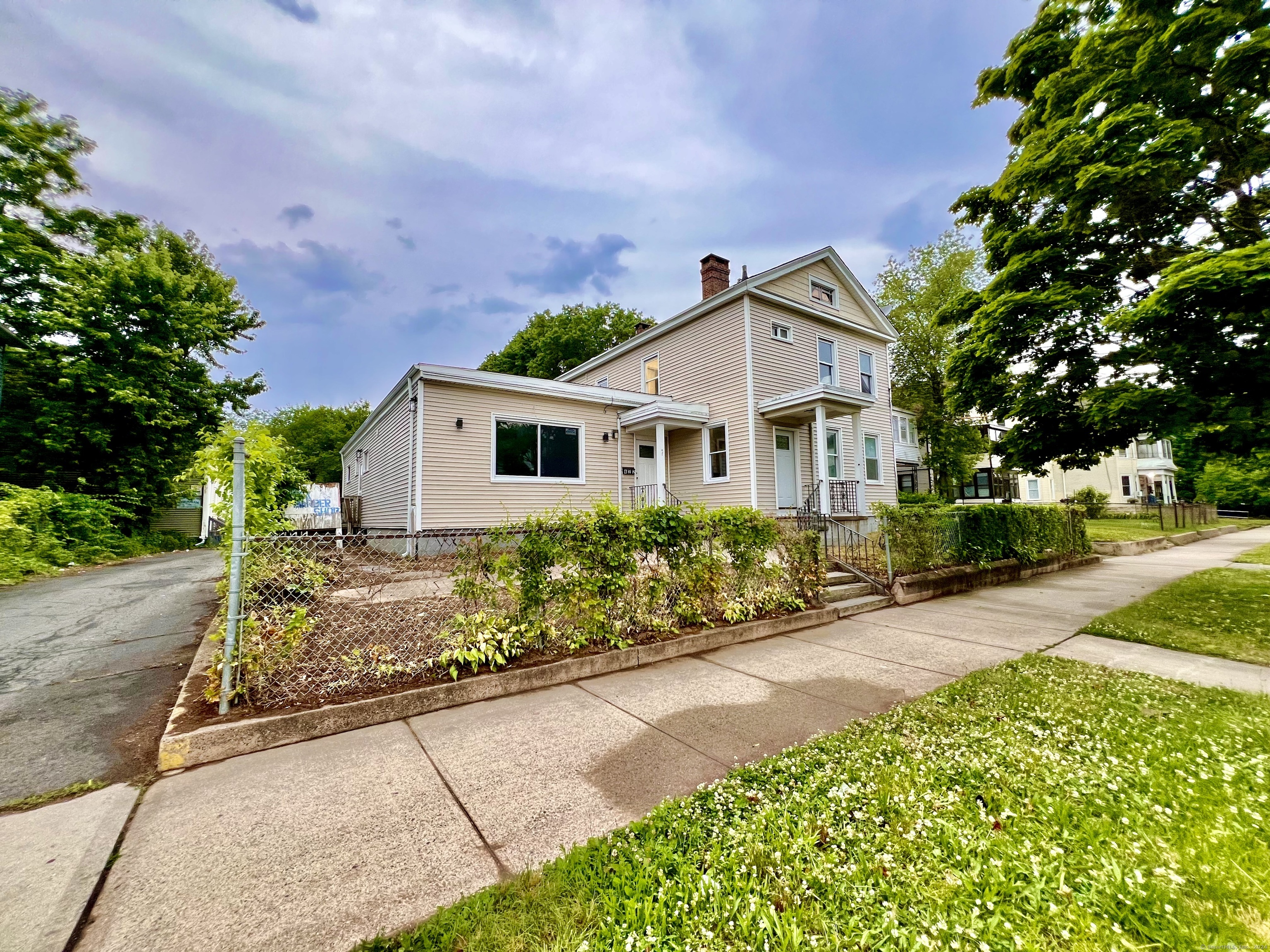 422 Dixwell Avenue New Haven CT