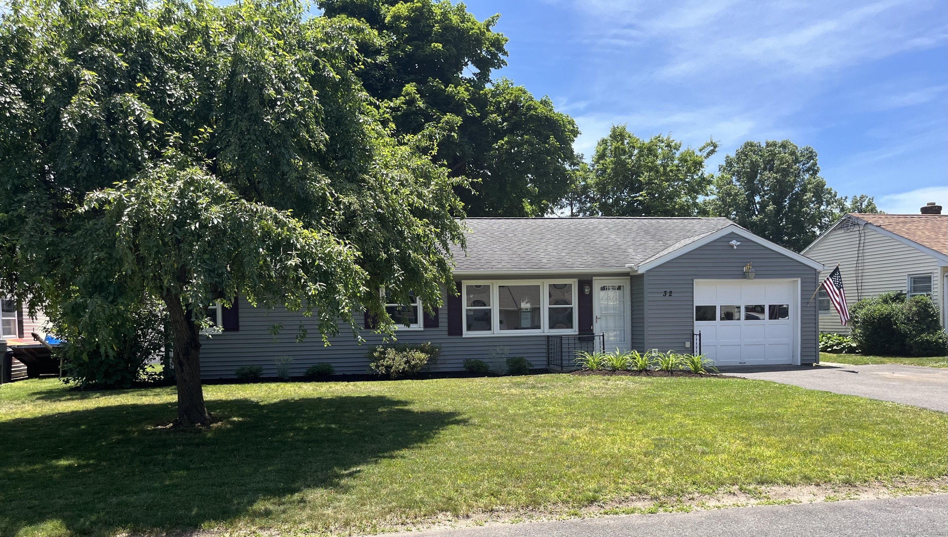 32 Plum Tree Road, Plainville, CT 06062