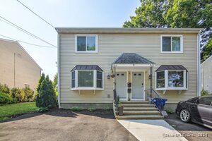 9 Sheridan Street, Unit 4