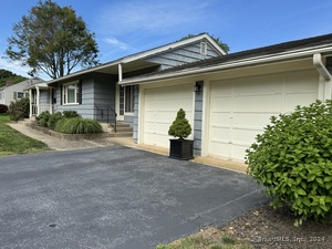 8 Locust Street