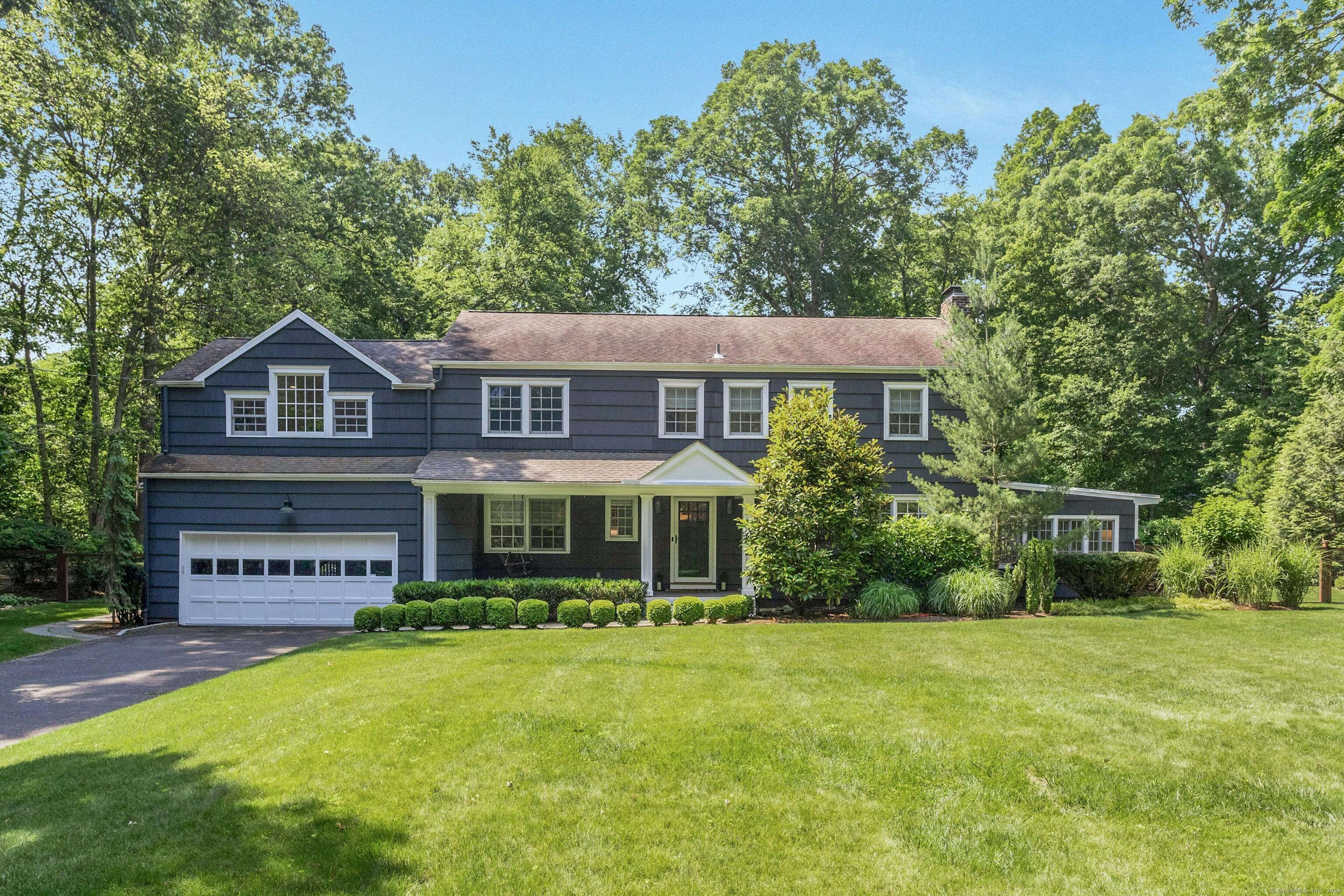 21 Roxbury Lane, Wilton, Connecticut photo 1
