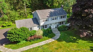 8 Clover Lane