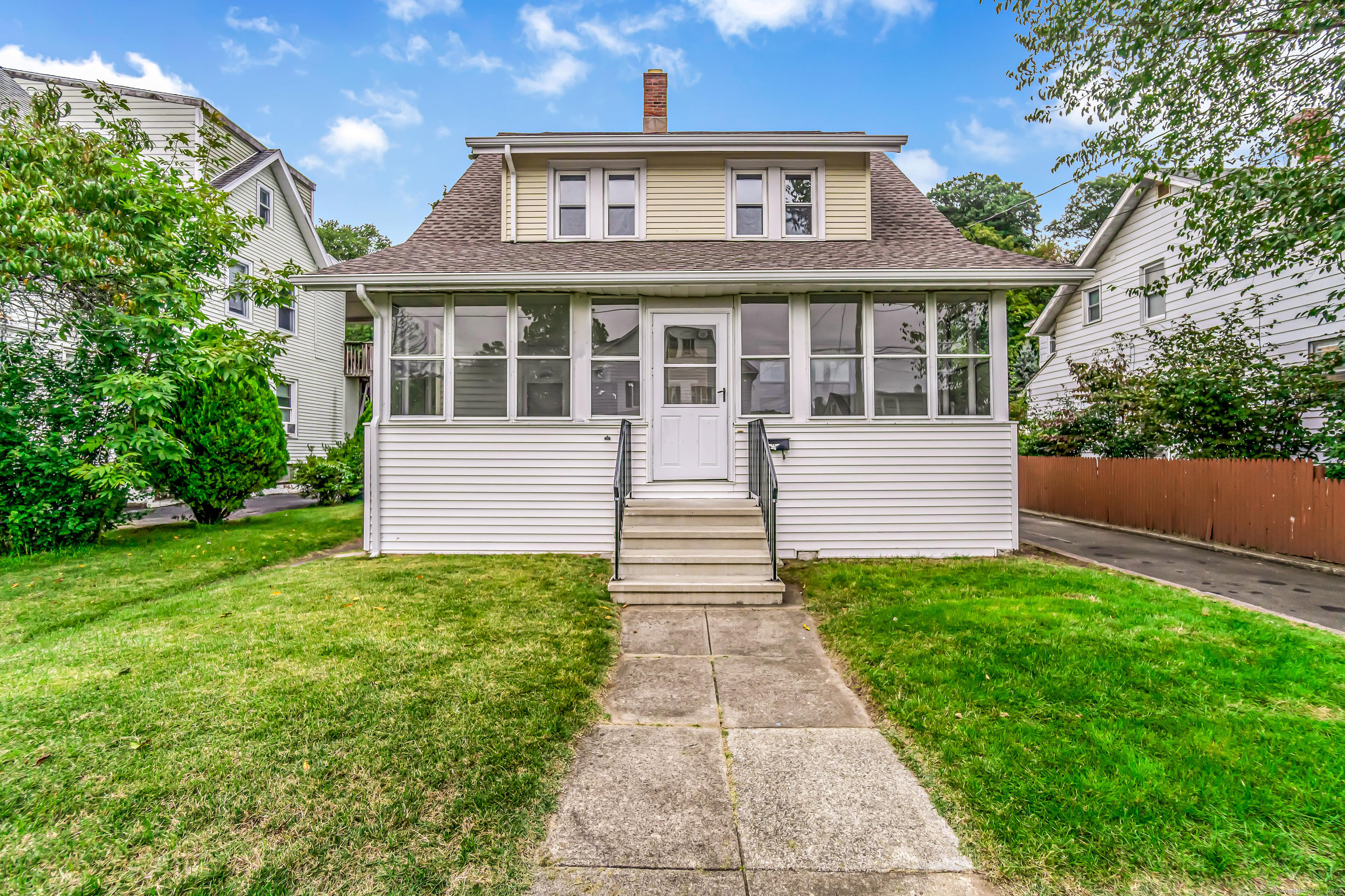 Take a look at this beautifully renovated house that is ready for you to make it your home. Consists of 3 bedrooms, 1.5 baths, detached garage and beautiful backyard! Hardwood floors throughout with modern kitchen and kitchen appliances.