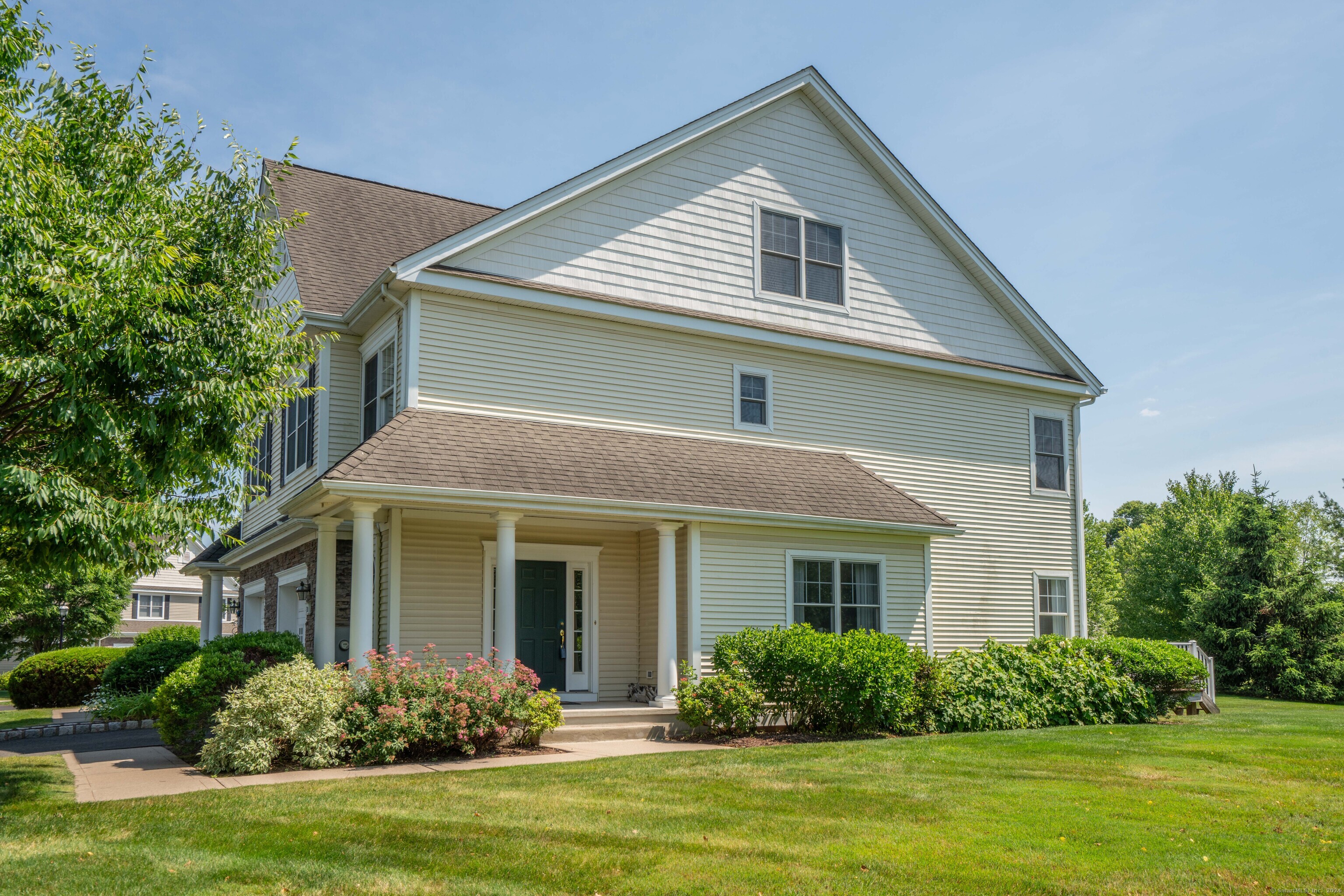 30 Carnoustie Circle Bloomfield CT