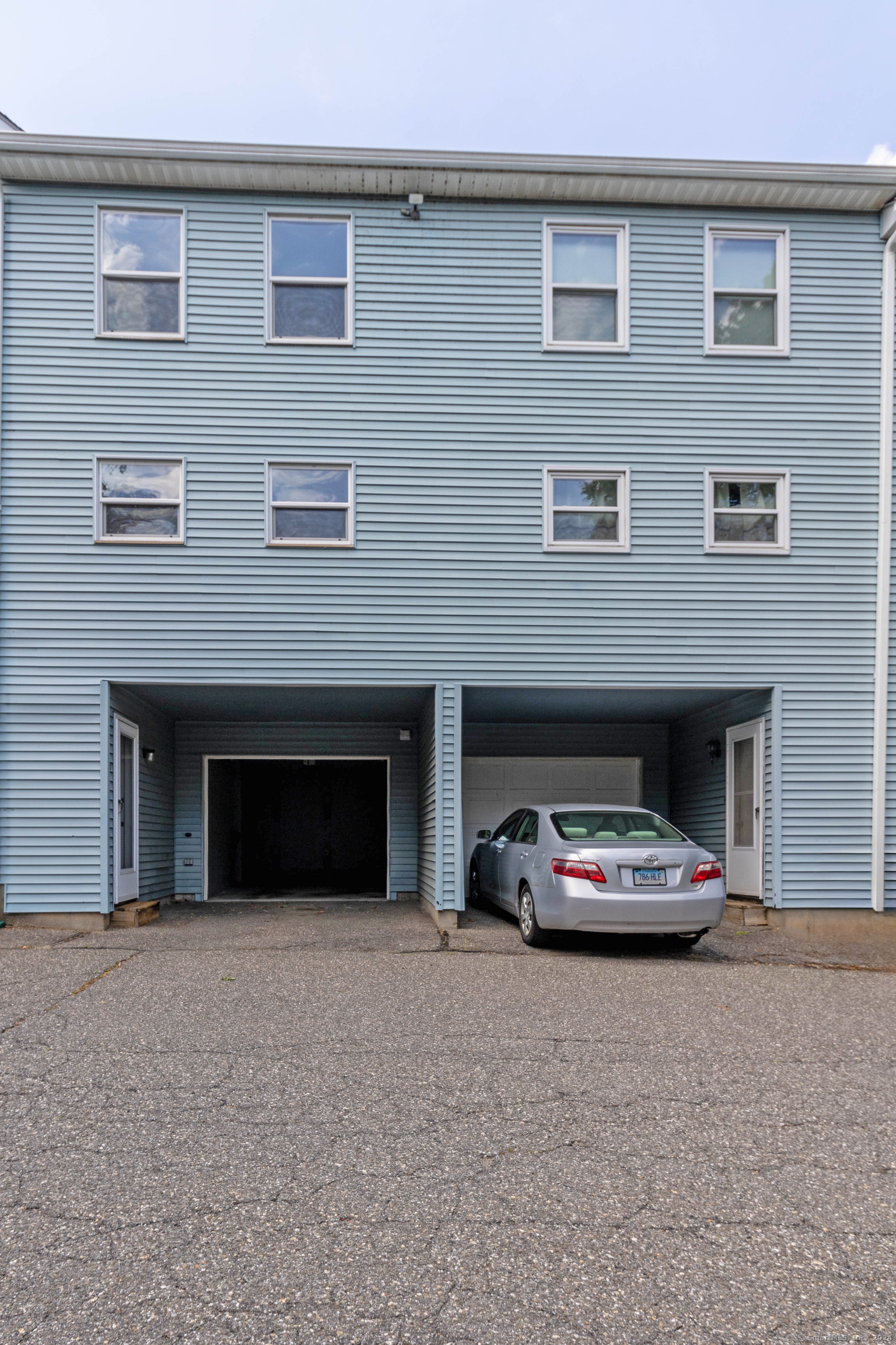 333 HILLSIDE AVENUE APT 8, TORRINGTON, CT 06790