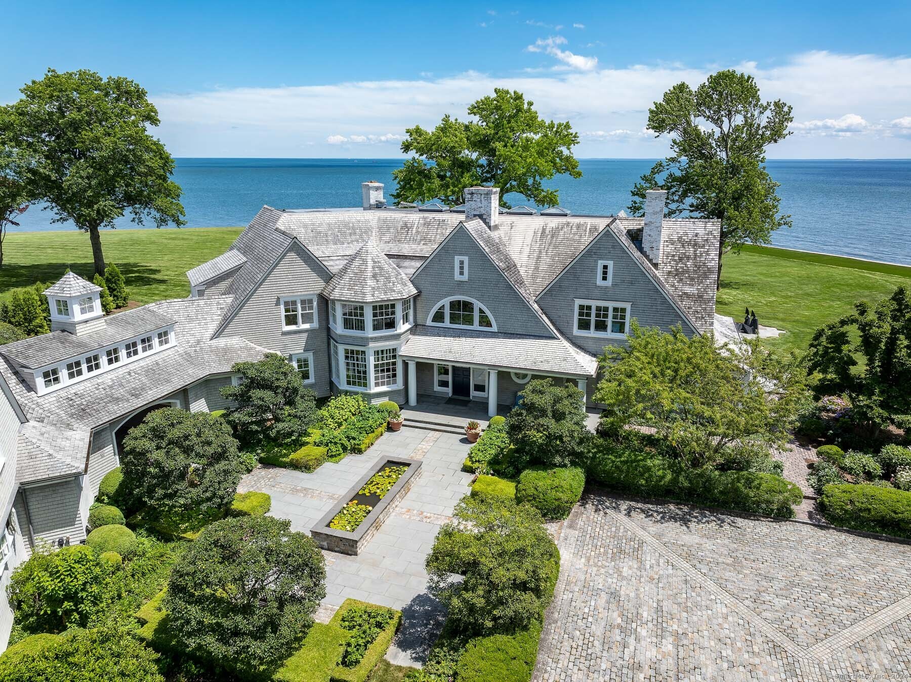 120-122 Beachside, Westport, Connecticut 06880