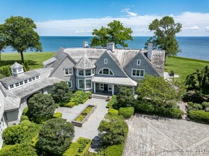 122 Beachside Avenue