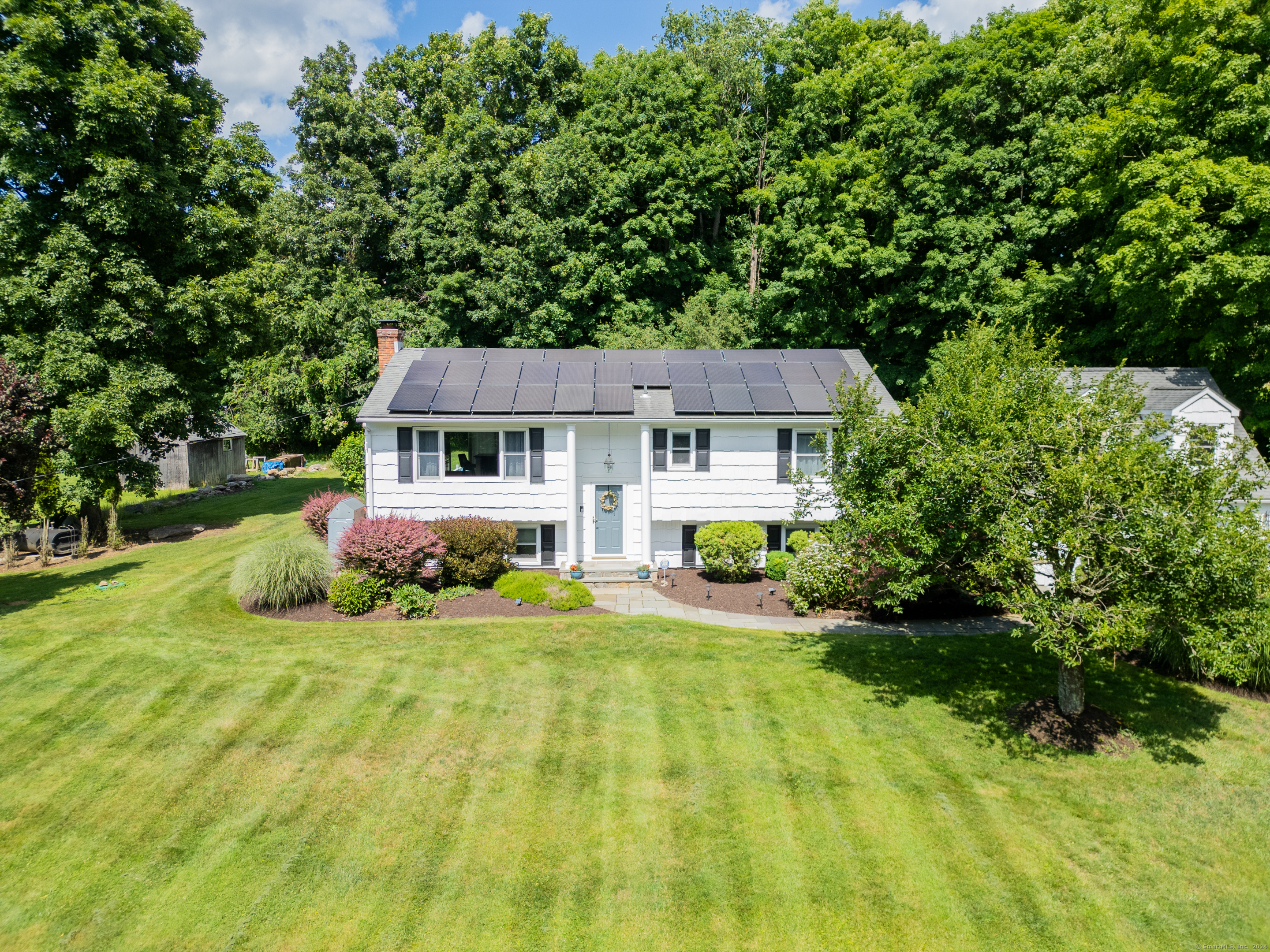 1 Wagon Road Bethel CT