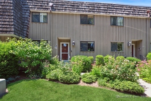 42 Ledgebrook Drive, Unit 42