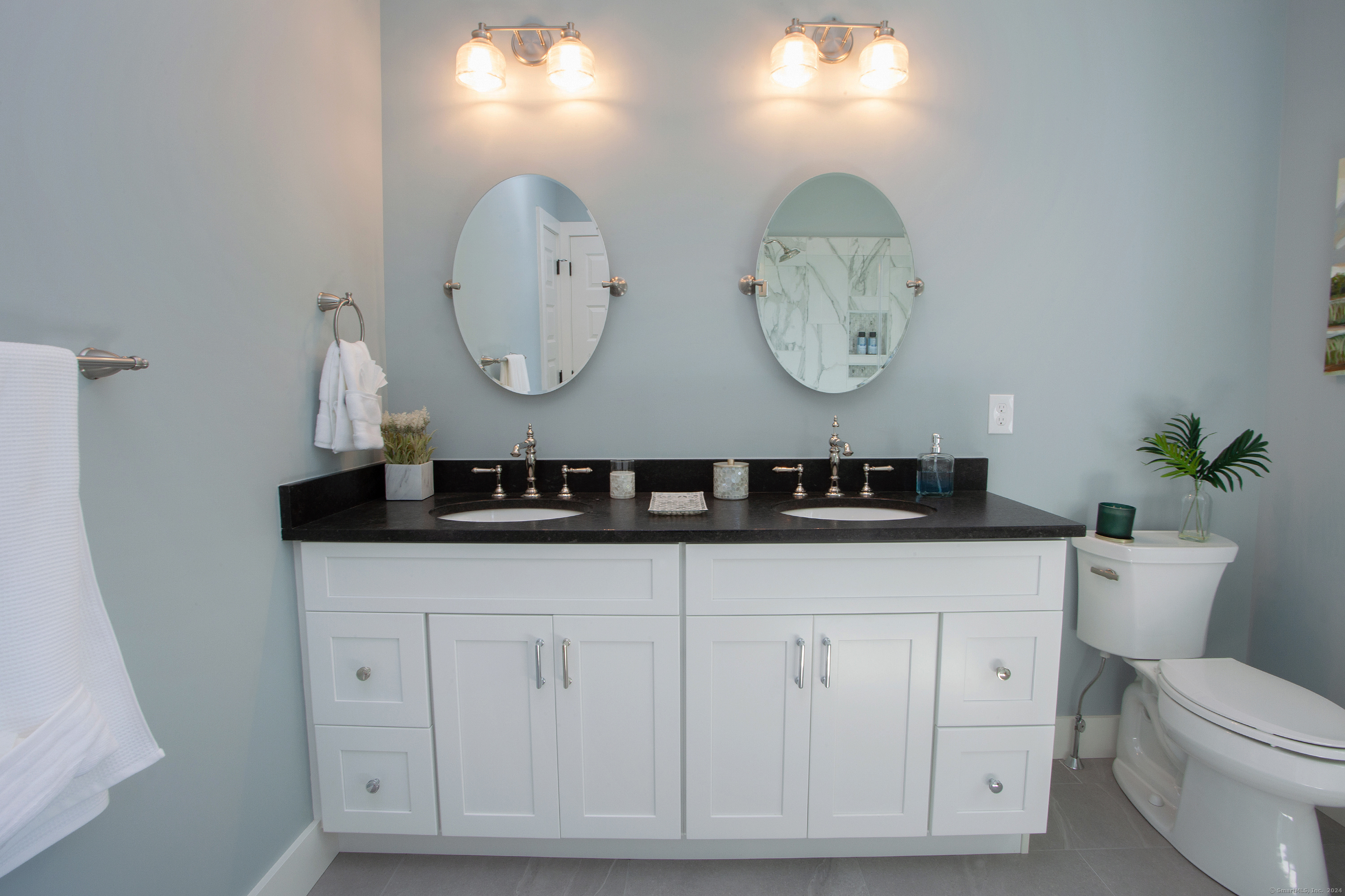 Photo 24 of 2 Applegate Lane, Canton, CT