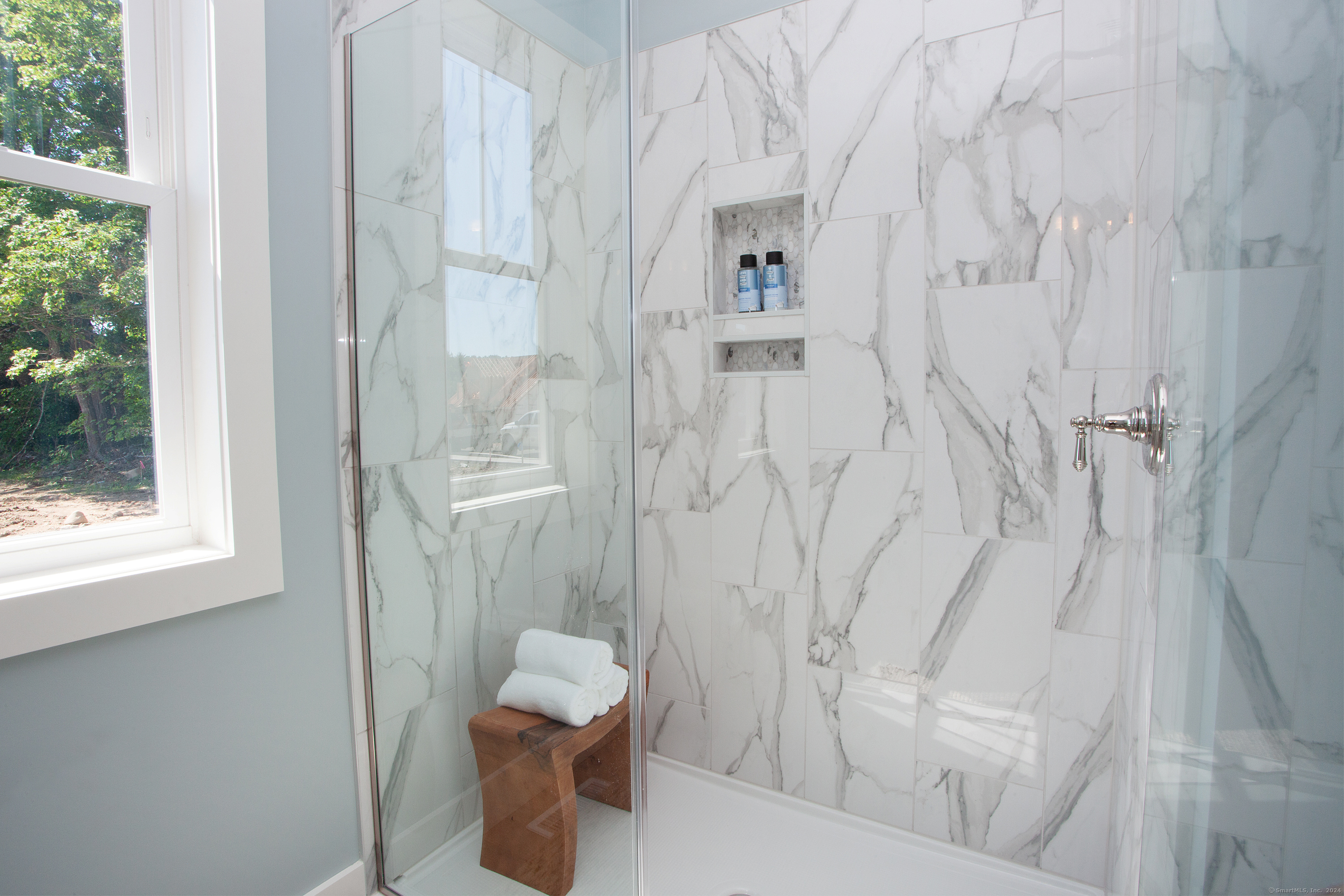 Photo 25 of 2 Applegate Lane, Canton, CT