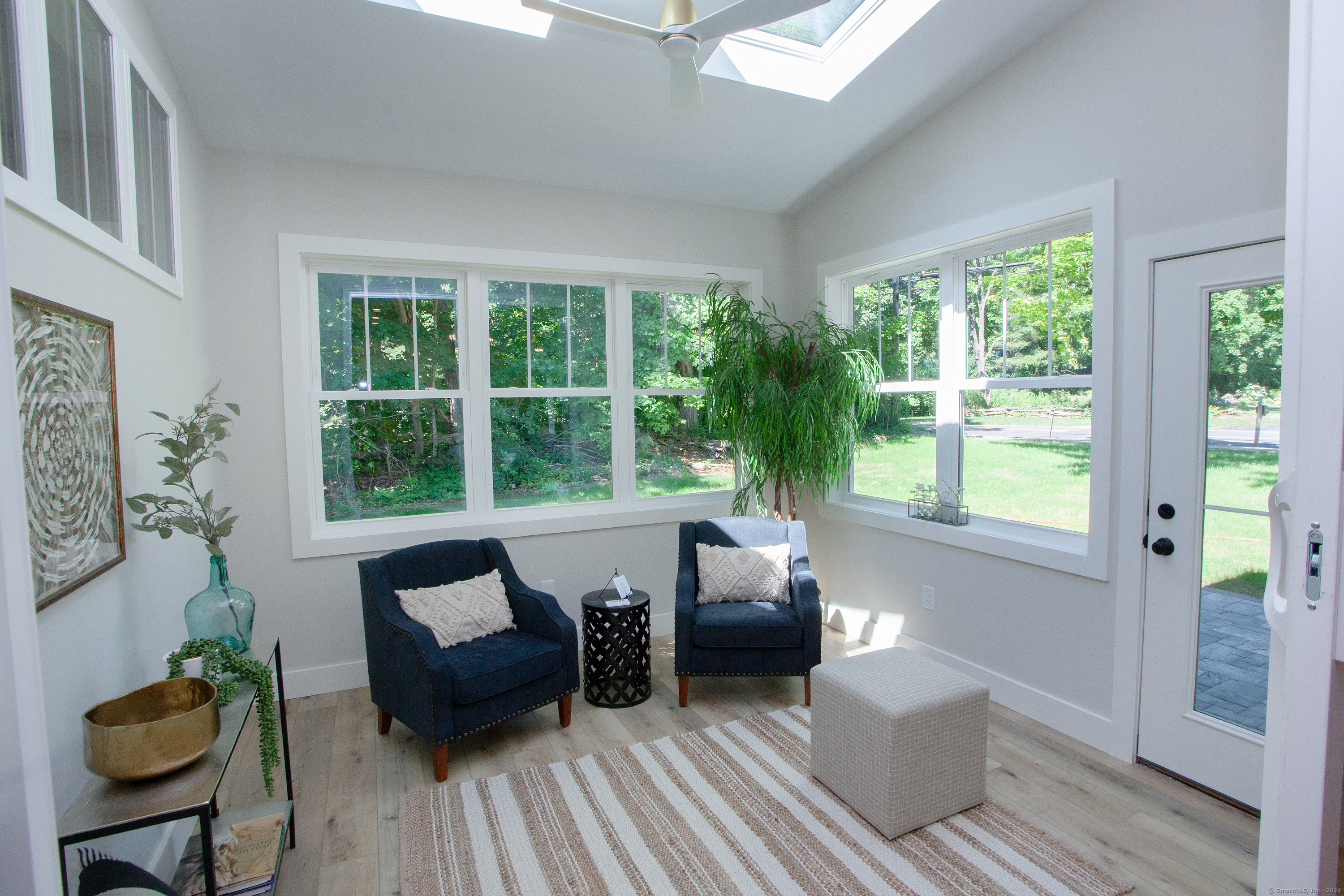 Photo 30 of 2 Applegate Lane, Canton, CT