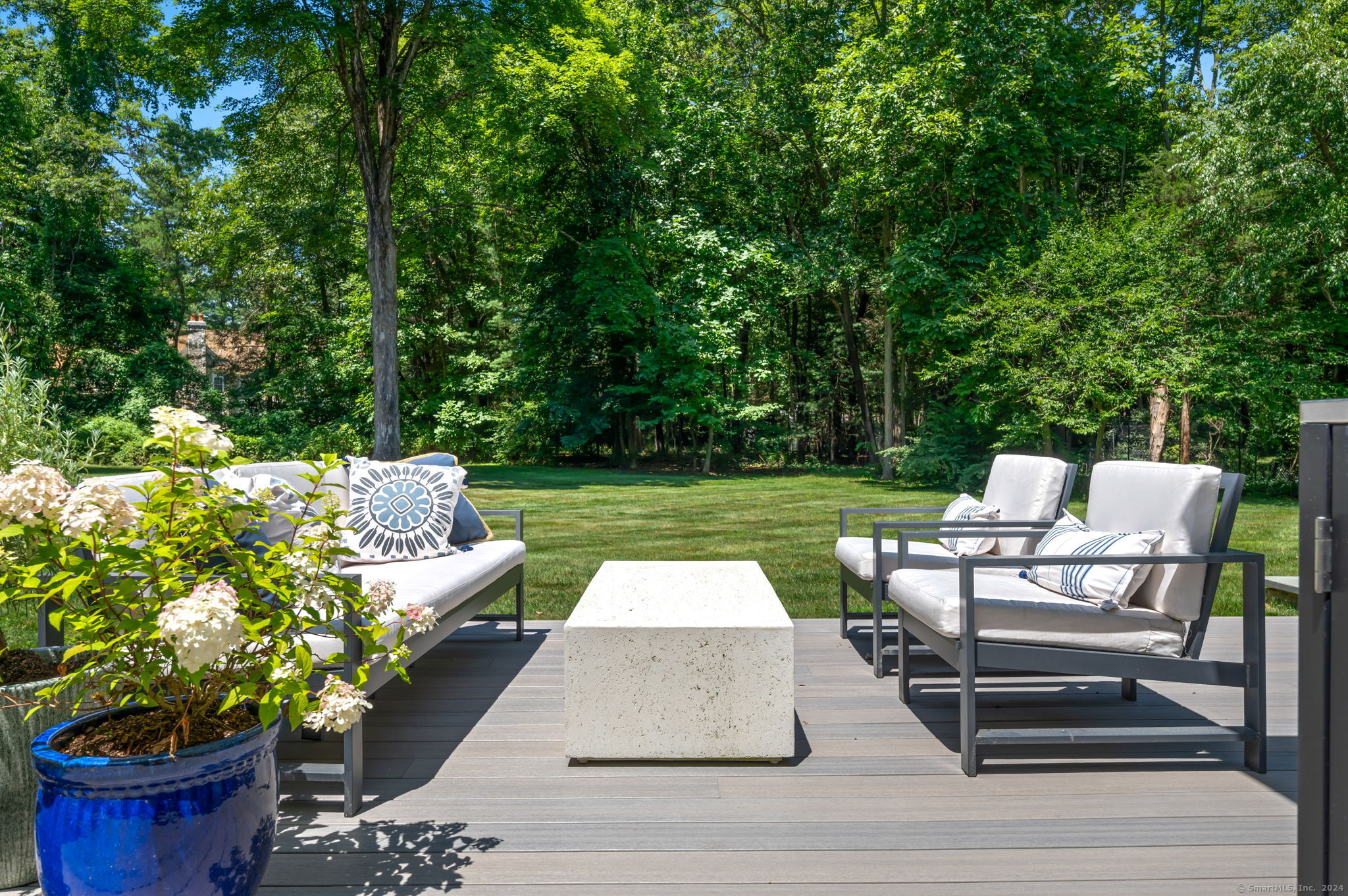 116 Juniper, New Canaan, Connecticut 06840