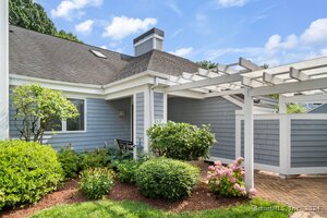 317 Lansdowne, Unit 317
