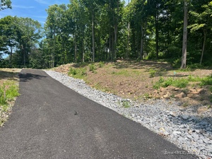 Homes for sale in Oxford, CT | 574 Oxford Rd, Oxford, CT 06478 | MLS# 24031152