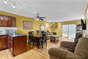 11 Finney Lane, Unit Unit 6