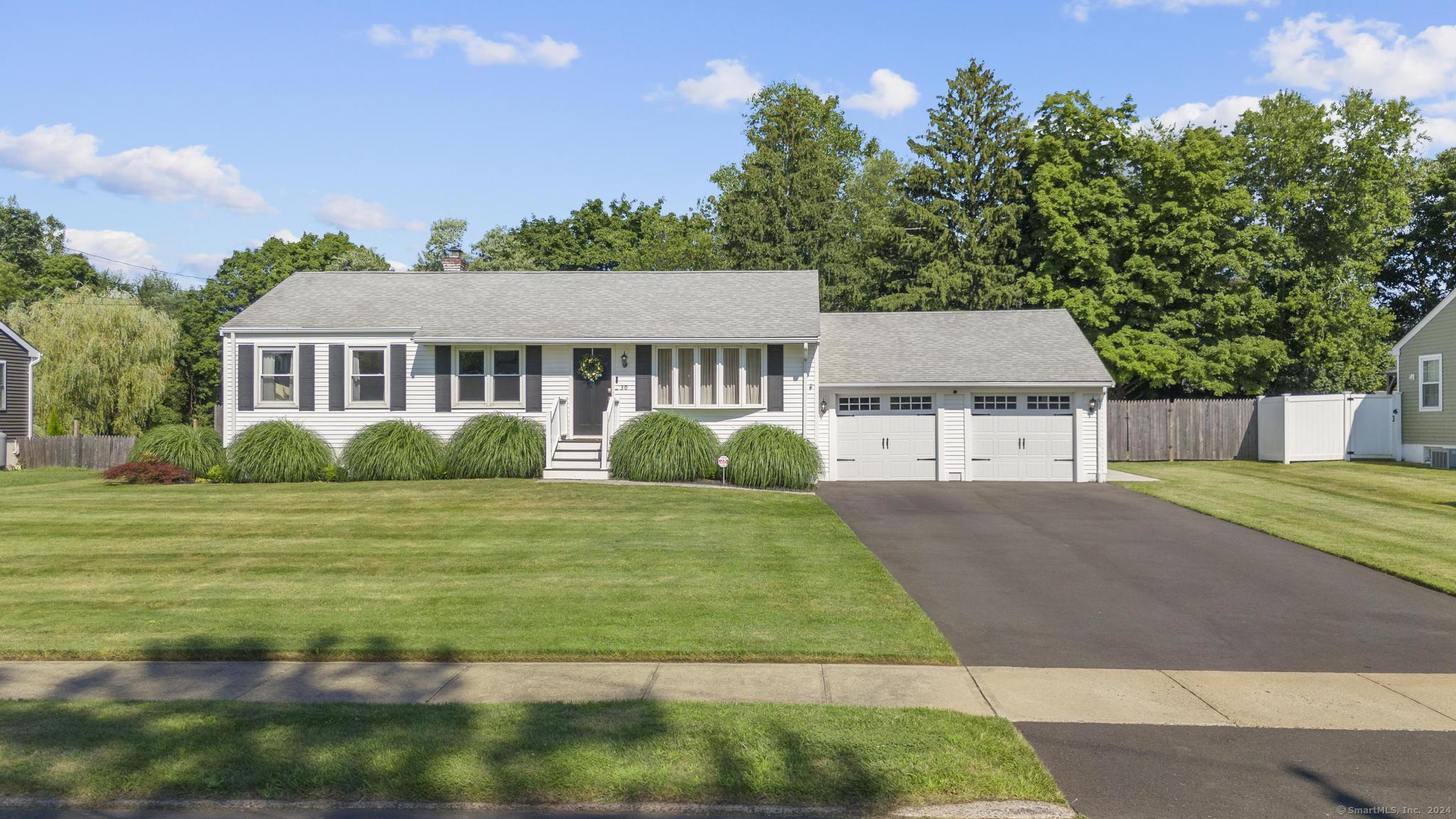 30 Pine River Road North Haven CT