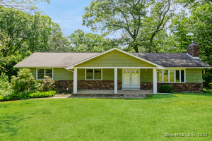 29 Greenbrier Road