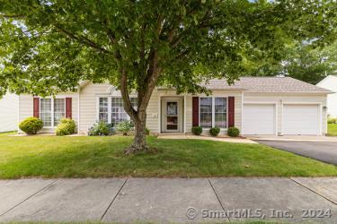 4 Cypress Way Waterford CT
