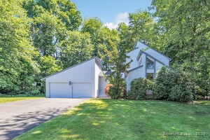 42 Revere Lane