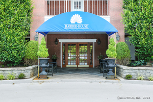 43 Harbor Drive, Unit APT 209