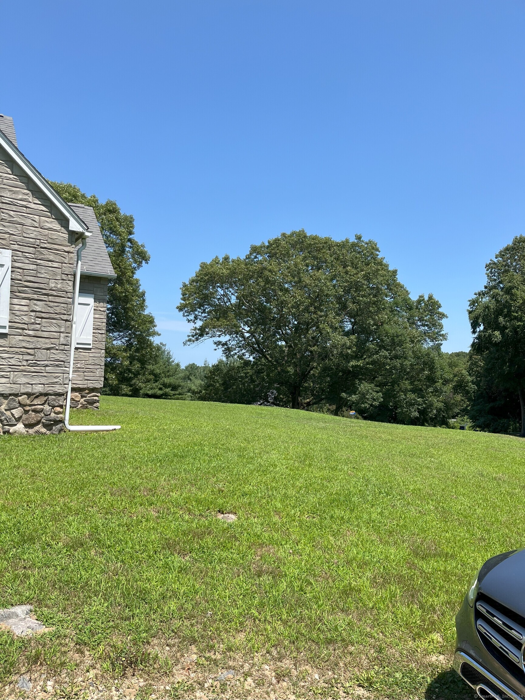 5 Raven Crest, Bethel, Connecticut 06801