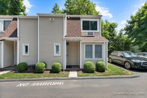 30 De Bera Lane, Unit #9