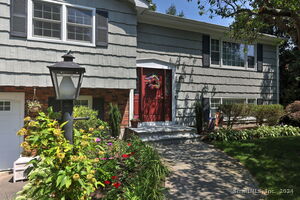 42 Linden Avenue