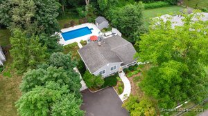 75 Chestnut Hill Road