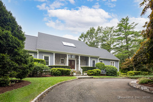 39 Woods End Drive