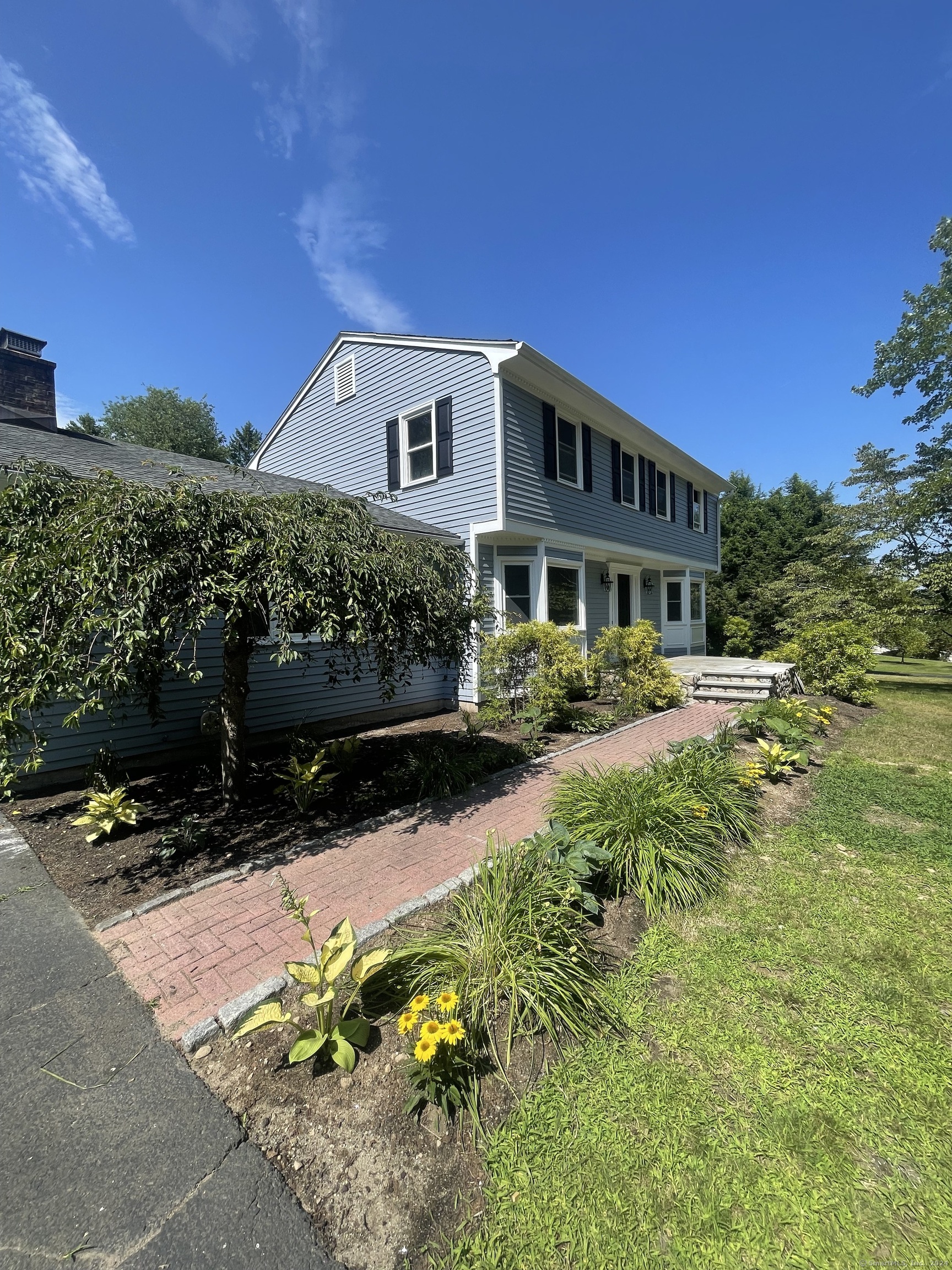 5 Deerfield, Monroe, Connecticut 06468