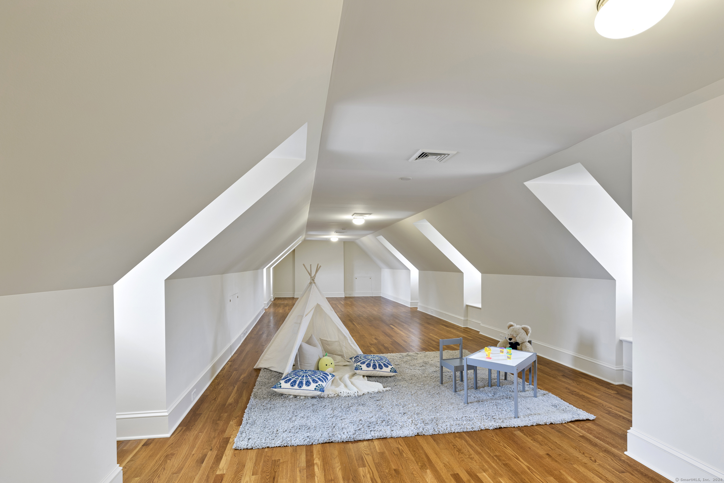 794 Oenoke, New Canaan, Connecticut 06840