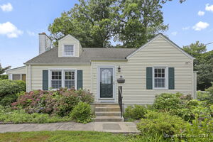 16 Pilgrim Drive