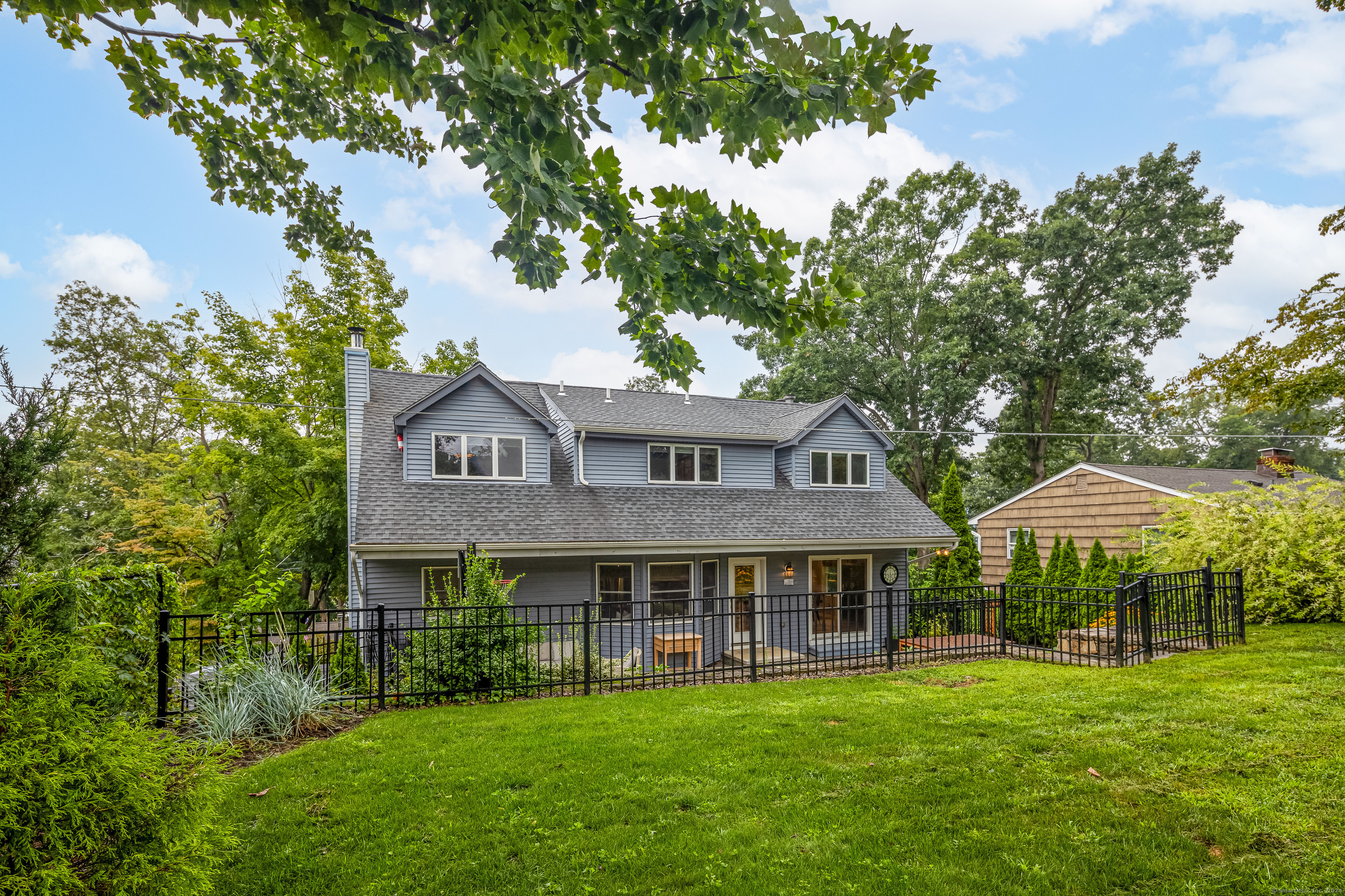 19 Mountain View, Brookfield, Connecticut 06804