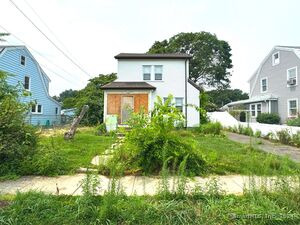 9 Loundsbury Avenue