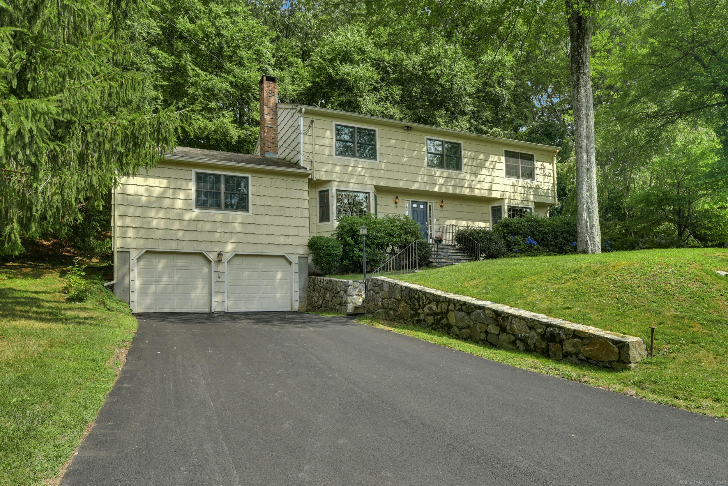 67 Jackson, Trumbull, Connecticut 06611