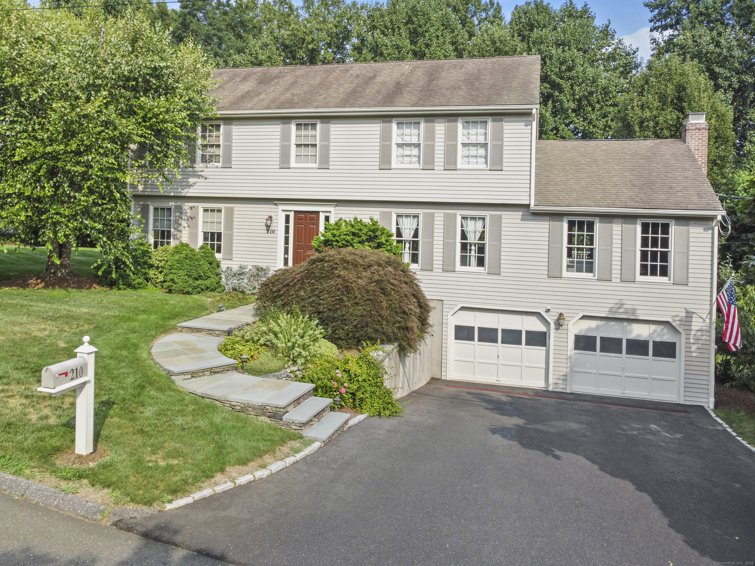 210 Nutmeg Lane Stratford CT