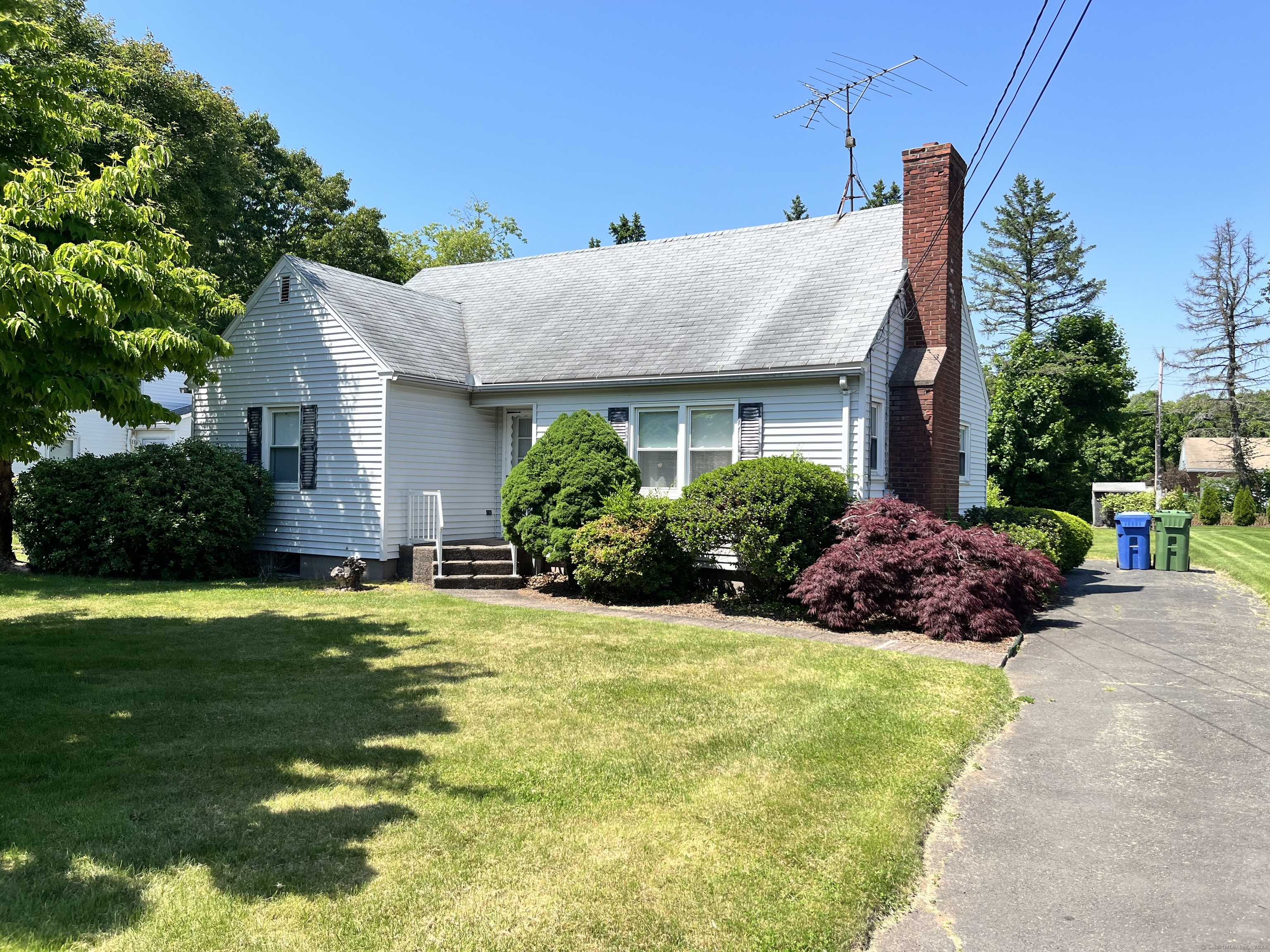 16 Grove Road Cromwell CT