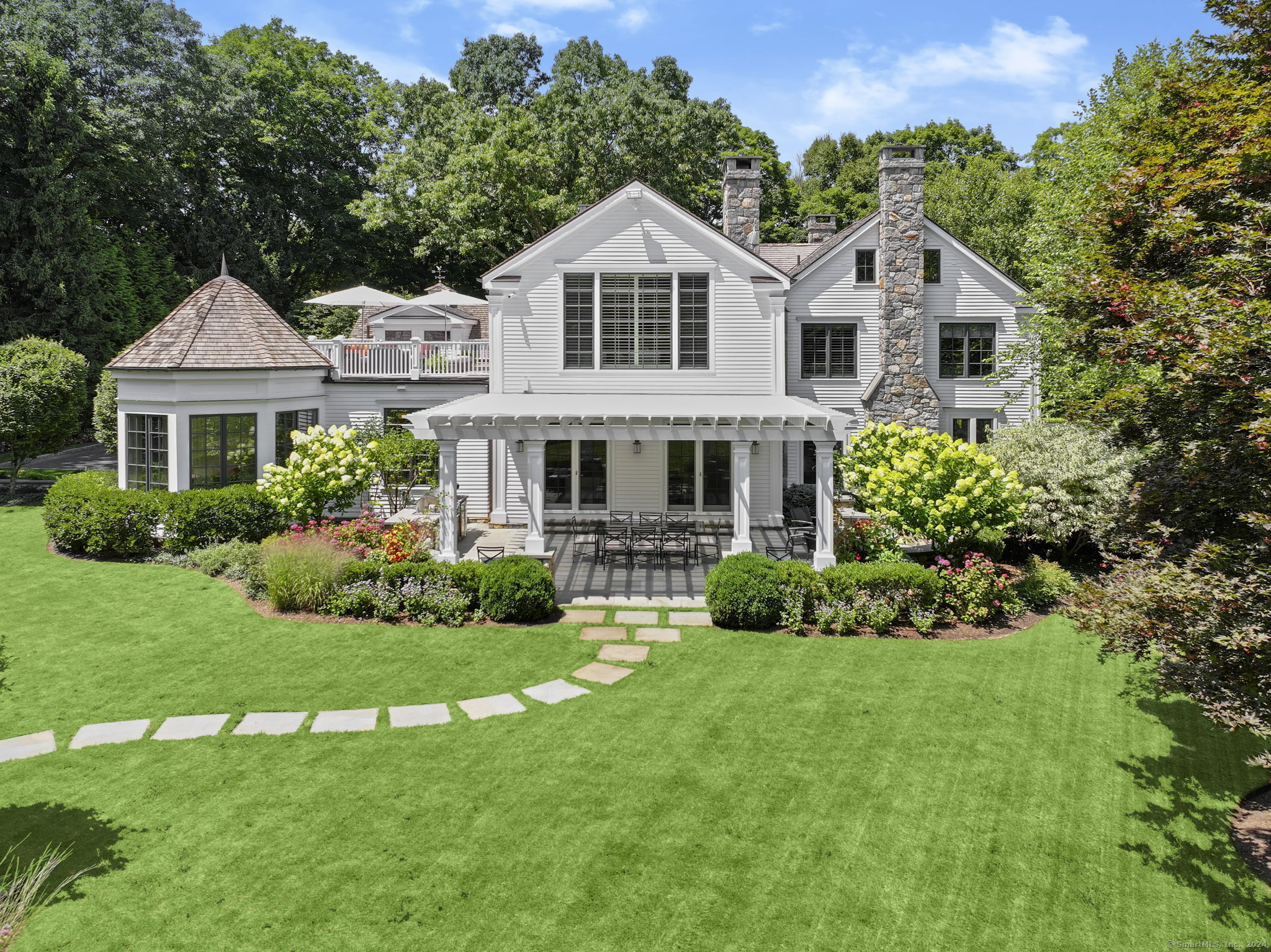 583 Silvermine, New Canaan, Connecticut 06840