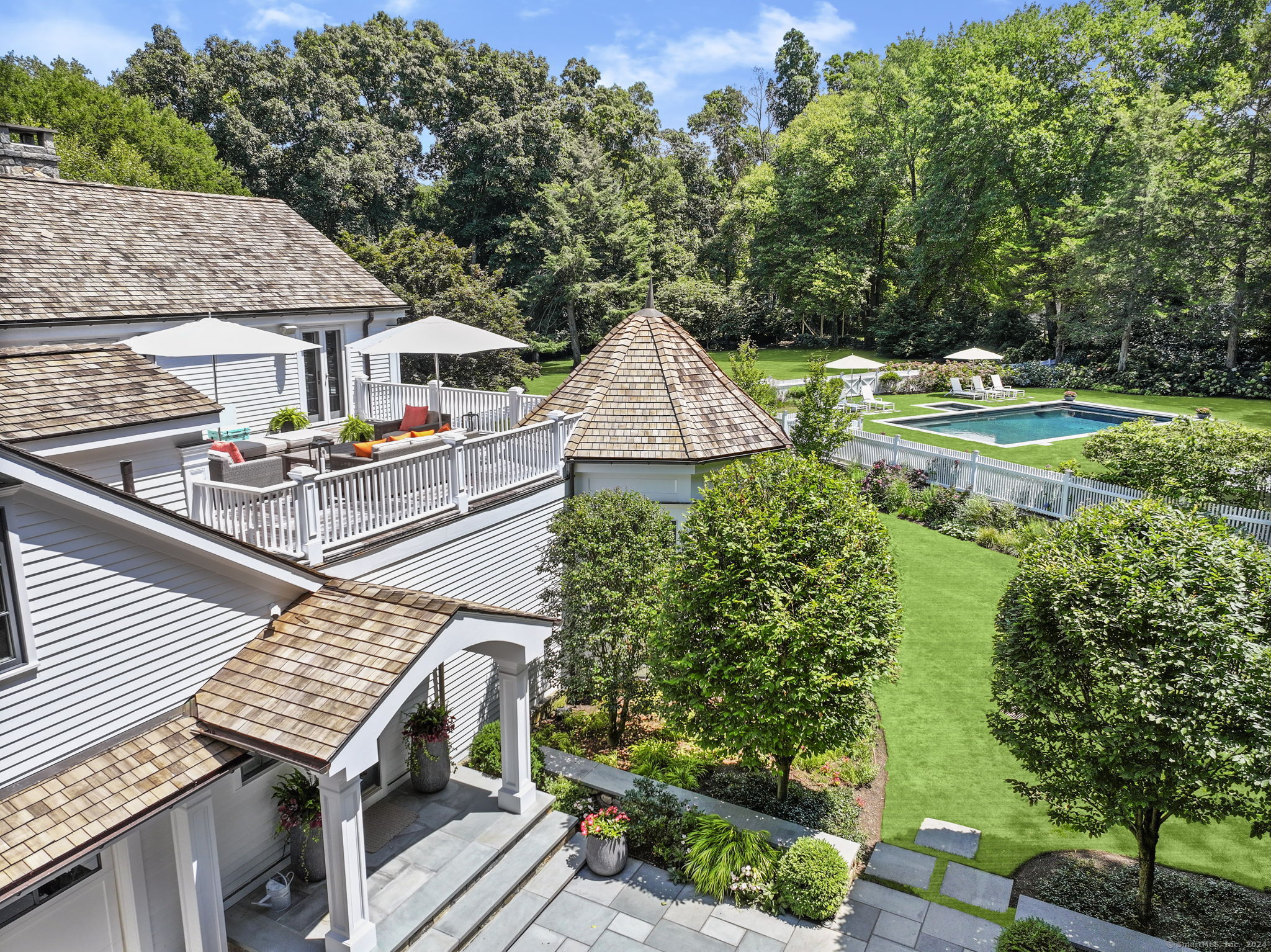 583 Silvermine, New Canaan, Connecticut 06840