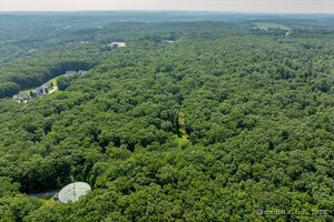 Homes for sale in Putnam, CT | 219 Pomfret St, Putnam, CT 06260 | MLS# 24037697