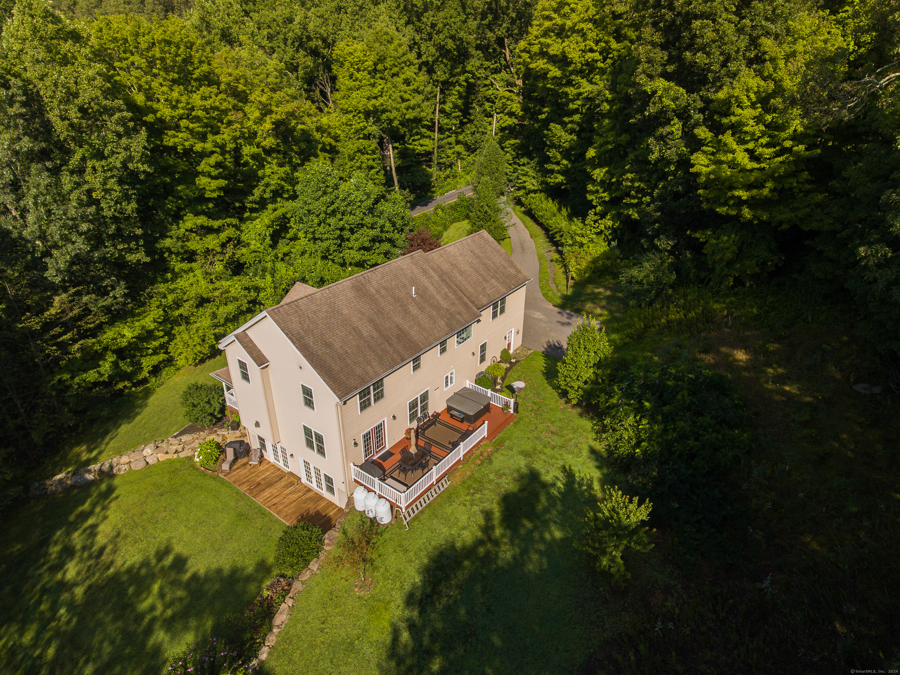 22 Big Bear Hill, New Milford, Connecticut 06776