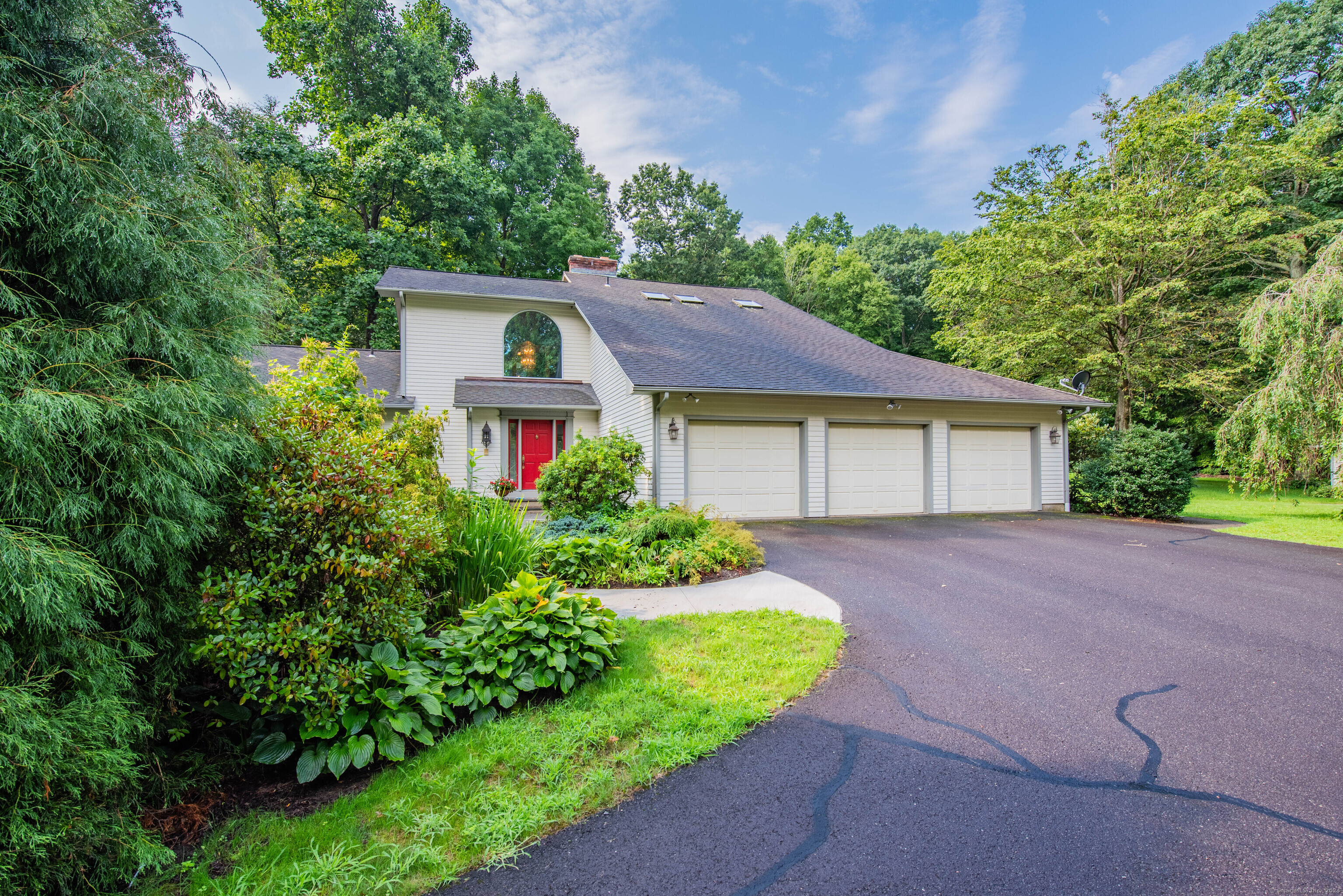 81 Deerwood, Bethlehem, Connecticut 06751