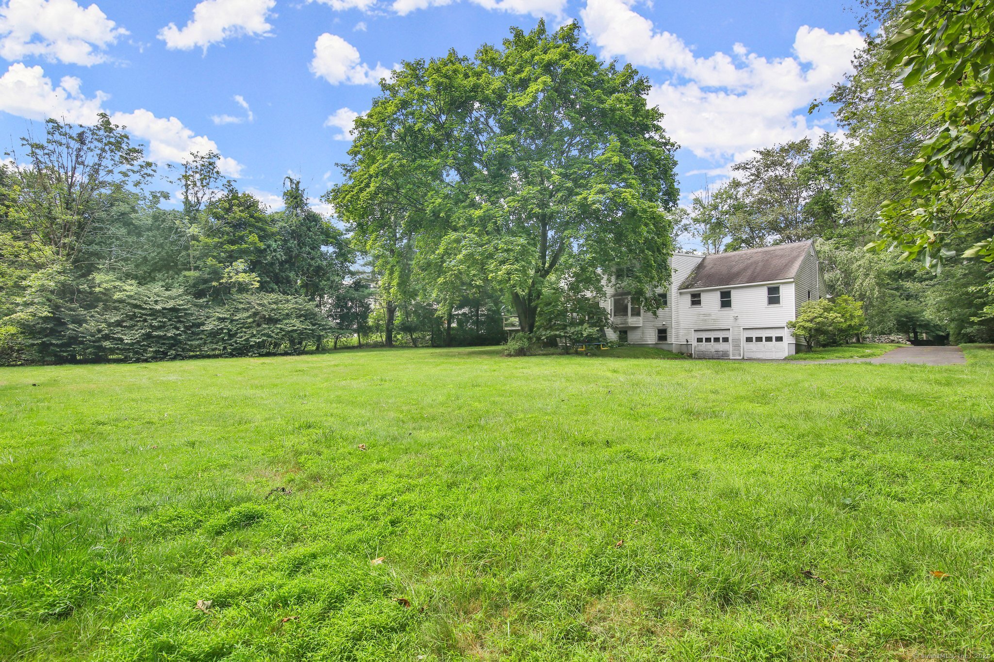 28 Skyview, New Canaan, Connecticut 06840