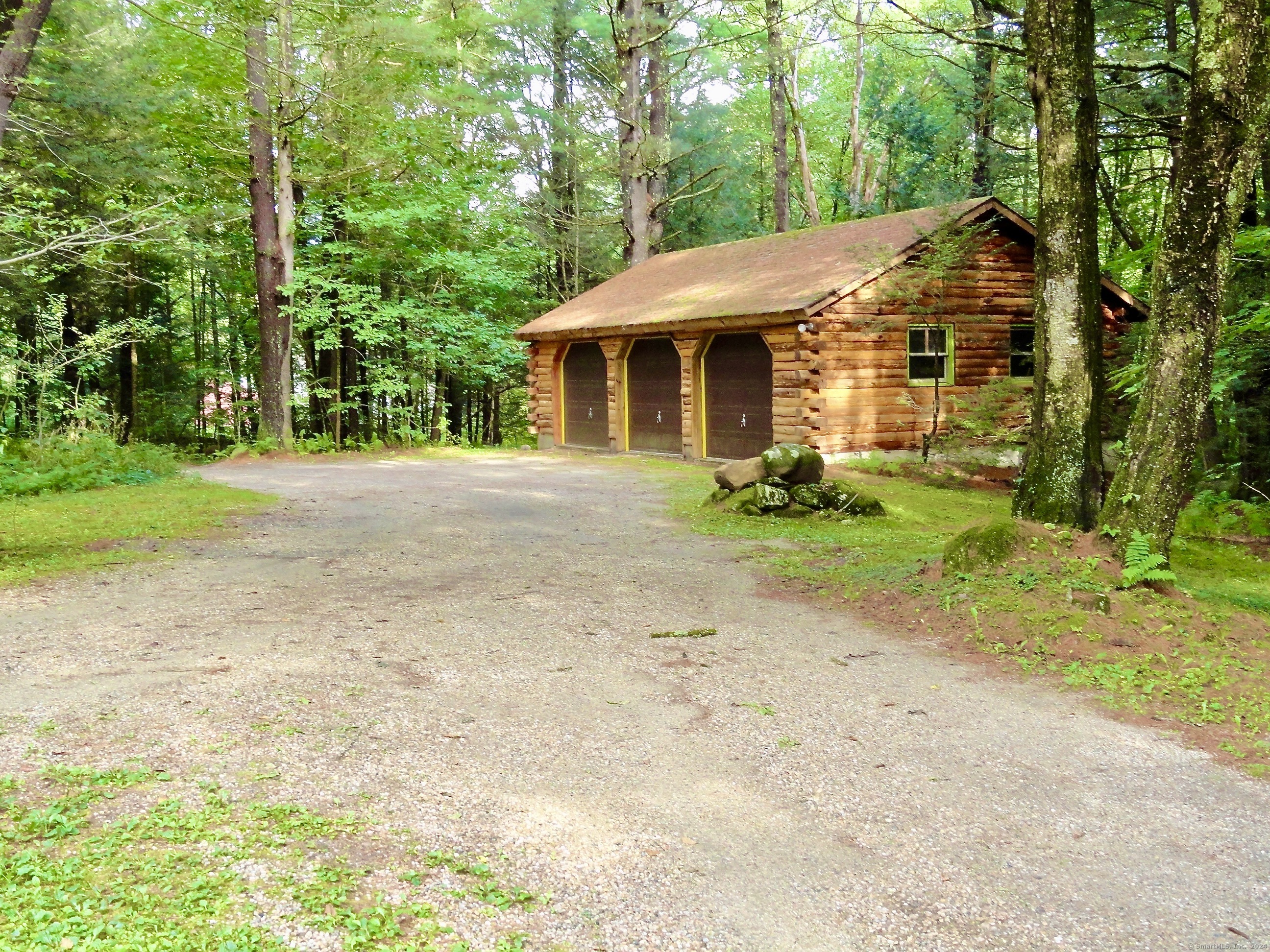 41 Millbrook Colebrook, Connecticut Log Cabin, Log Cabin properties, Log Cabin homes, 